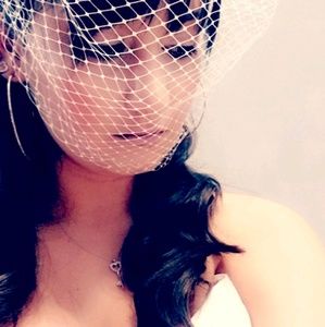 Meet your Posher, Arielle